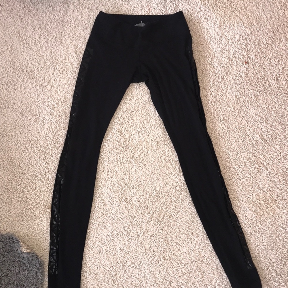Lulu Lemon Black Leggings With Pattern